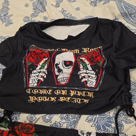 ❤️10/$40 New shein romwe skull goth bikini - Picture 3 of 5